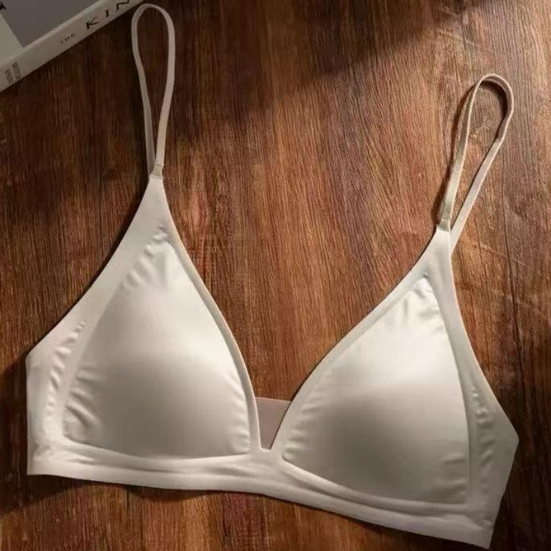 Trendy Deep V Low‑Cut Satin Br - огляд і ціна Wirefree Bra Comfort